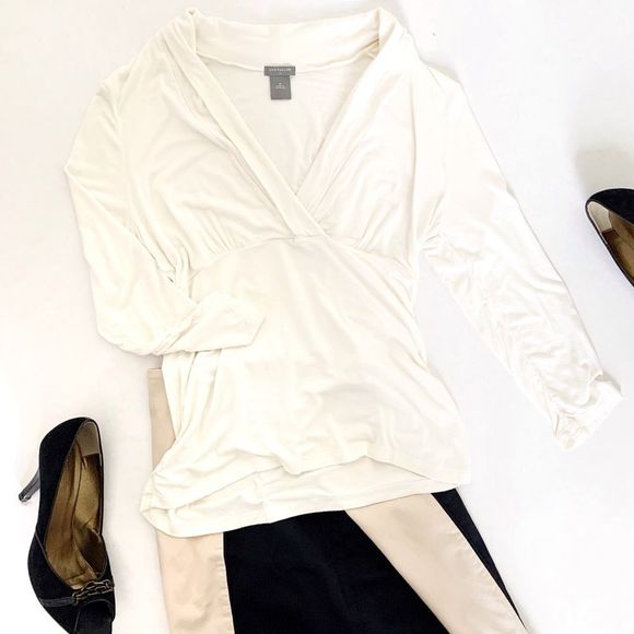 Ann Taylor blouse cream deep v stretch M E… - Picture 2 of 8
